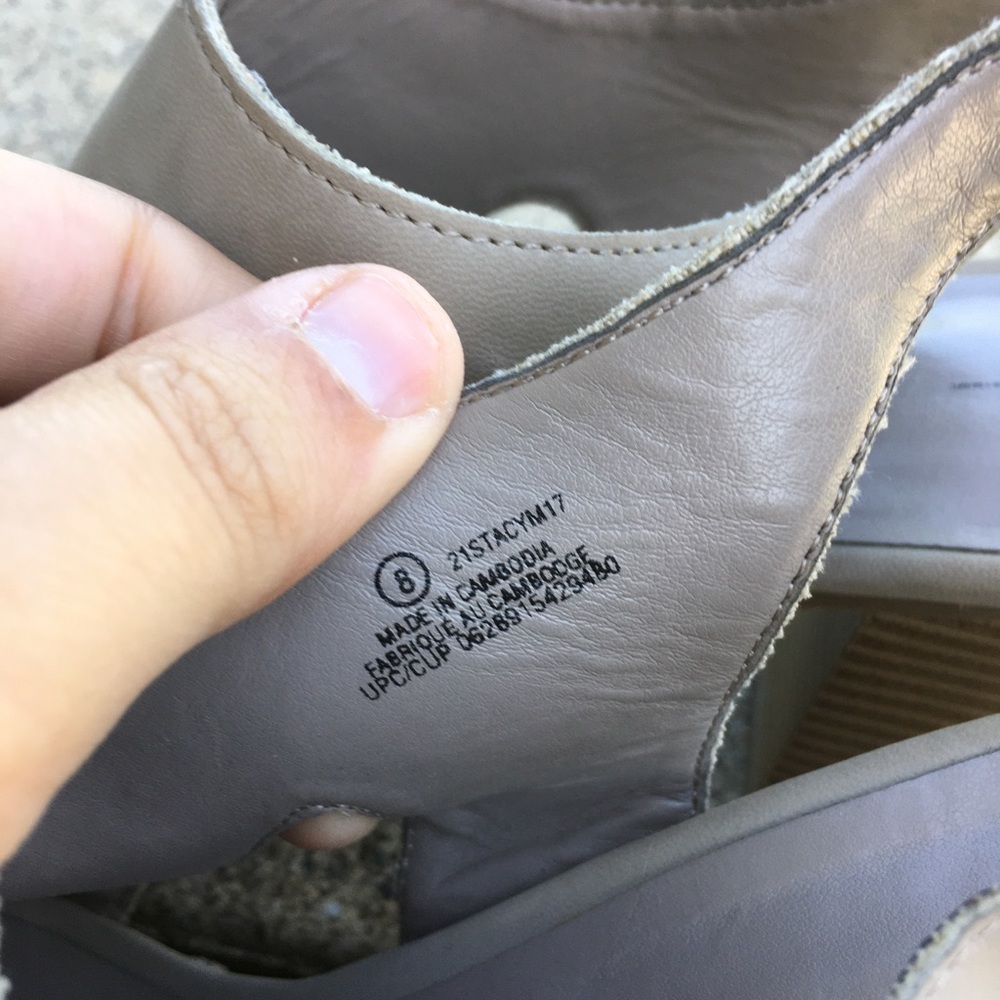 George heels - Size 8 - Picture 2 of 2